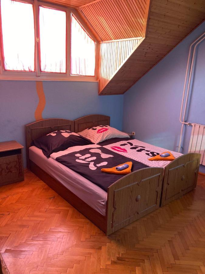 Arany Apartman Aparthotel Cegléd Esterno foto